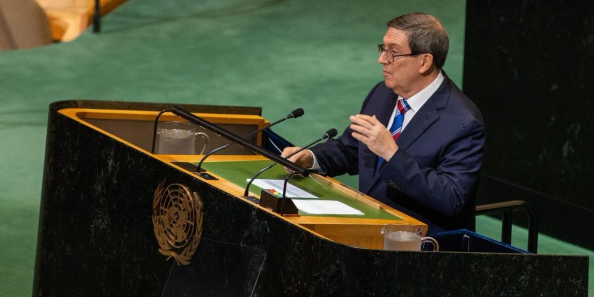 La delegación cubana en Naciones Unidas, presidida por el miembro del Buró Político y ministro de Relaciones Exteriores, Bruno Rodríguez Parrilla, presentó ante la Asamblea General un informe sobre la gravedad de la situación que enfrenta el país con el arreciamiento del bloqueo y el cerco energético que impone la administración Trump a la Isla.