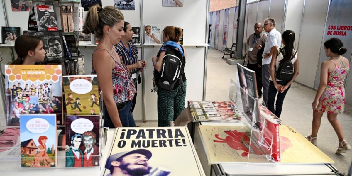 El 11 de agosto de 2026, numerosas personas asistieron a la 34ª edición de la Feria del Libro de La Habana. En esta ocasión, el popular encuentro literario rindió homenaje al centenario del Comandante en Jefe de Cuba, Fidel Castro (1926-2016), y contó con la Federación Rusa como país invitado de honor.